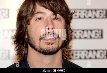 Dave Grohl des Foo Fighters, qui a remporté le prix Best Single pour Best of You au Kerrang !Prix, organisé à la Brasserie dans le centre de Londres. Banque D'Images