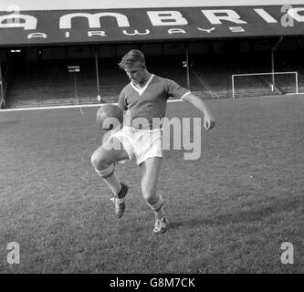 Cardiff City Photocall - League Division Two - Graham Moore - Ninian Park. Graham Moore, 18 ans, Cardiff City. Banque D'Images