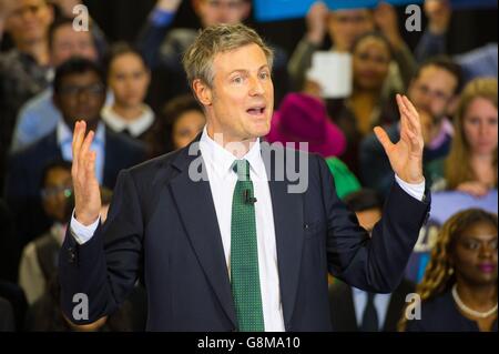 Le candidat Mayoral conservateur de Londres, Zac Goldsmith, prend la parole lors d'un événement de campagne à Mill Hill, dans le nord de Londres. Banque D'Images