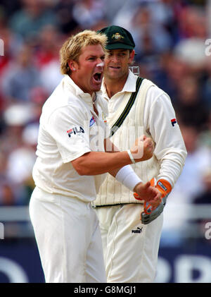 Shane Warne en Australie célèbre le cricket d'Andrew Strauss Banque D'Images