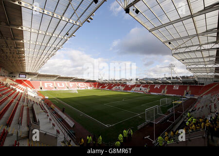 Rotherham United v Charlton Athletic - Sky Bet Championship - AESSEAL New York Stadium. Vue générale du stade AESSEAL New York Banque D'Images