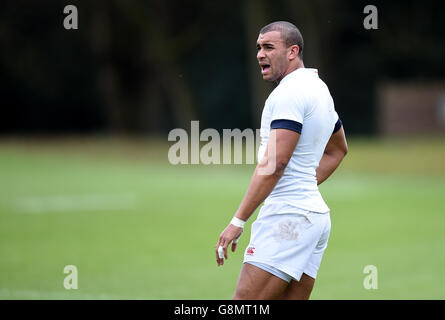 Jonathan Joseph d'Angleterre lors d'une séance d'entraînement au parc Pennyhill, Bagshot. APPUYEZ SUR ASSOCIATION photo. Date de la photo : jeudi 4 février 2016. Voir l'histoire de PA RUGBYU England. Le crédit photo devrait se lire comme suit : Andrew Matthews/PA Wire. RESTRICTIONS: , aucune utilisation commerciale sans autorisation préalable, veuillez contacter PA Images pour plus d'informations: Tel: +44 (0) 115 8447447. Banque D'Images