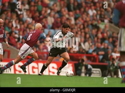 Soccer - FA Premiership Carling - Aston Villa v Derby County Banque D'Images