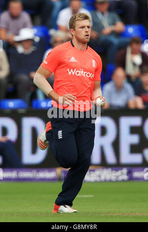 Cricket - NatWest International série T20 - Angleterre / Australie - SWALEC Stadium. David Willey en action en Angleterre Banque D'Images