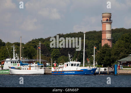 Vieux phare et le port de la mer Baltique, spa resort de Detmold, Baie de Luebeck, Schleswig-Holstein, PublicGround Banque D'Images