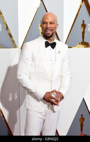 Common arrivant aux 88e Academy Awards au Dolby Theatre à Hollywood, Los Angeles, CA, USA, le 28 février 2016. Banque D'Images