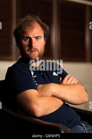 Niki Birrell, de ParalympicsGB, un marin de la classe Skud 18 qui a été sélectionné pour représenter la Grande-Bretagne aux Jeux paralympiques de Rio lors d'un photocall au Royal Southampton Yacht Club. Banque D'Images