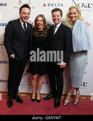 Les présentateurs Anthony McPartlin et Declan Donnelly posent avec Rita ora et Geri Horner lors du Prince's Trust Celebrate Success Awards au London Palladium. Banque D'Images