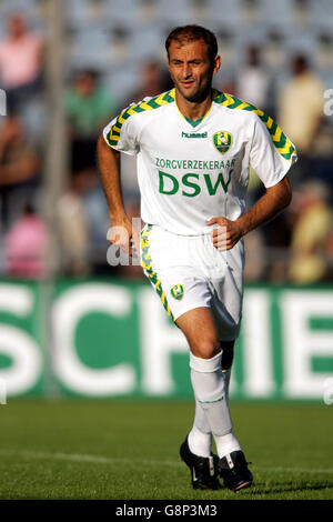 Football - Friendly - ADO La Haye v West Ham United - Stade Zuiderpark Banque D'Images