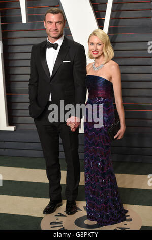 Naomi Watts et Liev Schreiber arrivent au Vanity Fair Oscar Party à Beverly Hills, Los Angeles, CA, USA, le 28 février 2016. APPUYEZ SUR ASSOCIATION photo. Date de la photo: Dimanche 28 février 2016. Voir l'histoire de PA SHOWBIZ Oscars. Le crédit photo doit être le suivant : PA Wire/PA Wire Banque D'Images