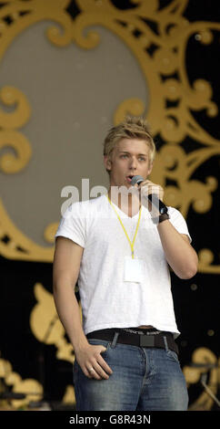 Jonathan Ansell du G4 répète pour le dixième anniversaire de BBC Proms in the Park, à Hyde Park dans le centre de Londres vendredi 9 septembre 2005 PRESSE ASSOCIATION photo.Le crédit photo devrait se lire : Gene Weatherley/PA Banque D'Images