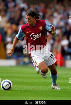 Football - FA Barclays Premiership - Aston Villa / Tottenham Hotspur - Villa Park.Milan Baros, Aston Villa Banque D'Images