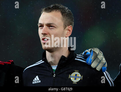 Jonny Evans, en Irlande du Nord, pendant l'International friendly au Cardiff City Stadium, Cardiff. Banque D'Images