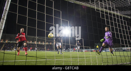 Falkirk v Rangers - Ladbrokes Scottish Championship - Falkirk Stadium.Barrie McKay des Rangers marque le deuxième but de son équipe lors du match du Ladbrokes Scottish Championship au stade Falkirk. Banque D'Images