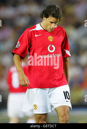 Football - Ligue des champions de l'UEFA - Groupe D - Villarreal / Manchester United - El Madrigal.Ruud Van Nistelrooy de Manchester United semble abattu Banque D'Images