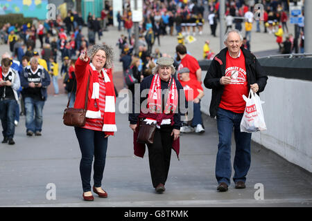 Barnsley v Oxford United - Trophée de peinture de Johnstone - Final - Stade de Wembley Banque D'Images