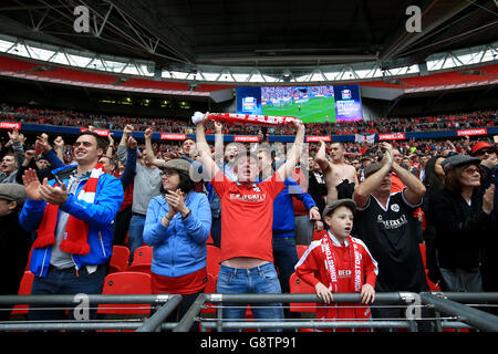 Barnsley v Oxford United - Trophée de peinture de Johnstone - Final - Stade de Wembley Banque D'Images