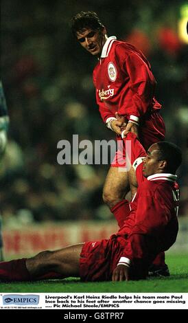 Football - Coupe de l'UEFA Deuxième tour Deuxième étape - Liverpool v Strasbourg Banque D'Images