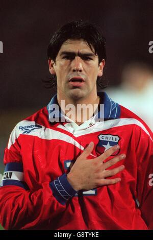 Football - qualification de coupe du monde - Chili / Pérou. Marcelo Salas, Chili Banque D'Images