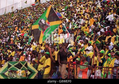 Football - qualificatif de coupe du monde - Jamaïque / Mexique. Fans jamaïcains Banque D'Images