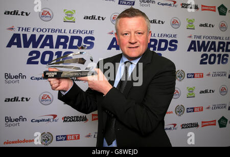 Les football League Awards 2016 - Manchester Central - Manchester.Chris Wilder, directeur de ville de Northampton, et son équipe de football Manager Team of the Season Award lors des football League Awards de ce soir à Manchester Banque D'Images