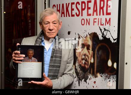 Sir Ian McKellen participe au lancement de la nouvelle application Shakespeare au BFI sur la Southbank à Londres. Banque D'Images