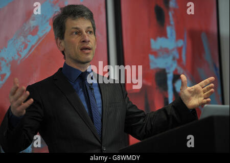 David Rowan, rédacteur en chef de Wired Magazine, Conférence de l'Alliance européenne des agences de presse (EANA), Grange Tower Hotel, Londres. Banque D'Images