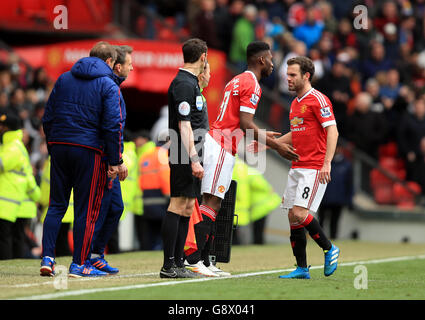 Manchester United / Aston Villa - Barclays Premier League - Old Trafford.Timothy Fosu-Mensah, de Manchester United, remplace Juan Mata Banque D'Images