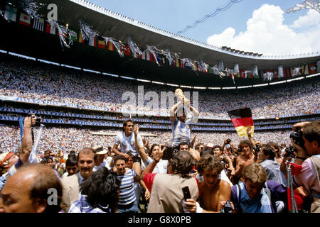 - Coupe du Monde de football Mexique 1986 - Final - Argentine v l'Allemagne de l'Ouest - Azteca Stadium Banque D'Images