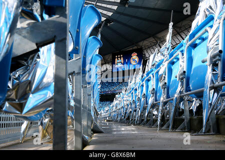 Manchester City v Real Madrid - UEFA Champions League - semi-finale - First Leg - Etihad Stadium.Vue générale des sièges avant le match de demi-finale de l'UEFA Champions League au Etihad Stadium de Manchester. Banque D'Images