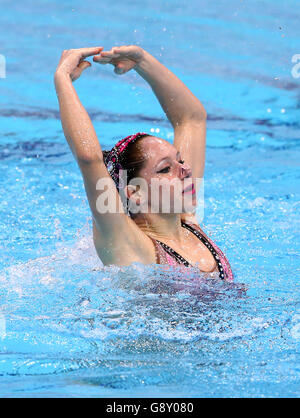 L'Estel Anais Hubaud, en France, se produit dans la finale de la natation synchronisée Solo Free au cours du deuxième jour des Championnats d'athlétisme européens au Centre aquatique de Londres à Stratford. Banque D'Images