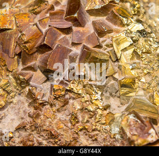 Cristaux de pyrite de fer et la texture d'arrière-plan Banque D'Images