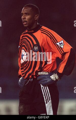 Soccer - FA Carling Premiership - Sheffield Wednesday contre Newcastle United. Shaka Hislop, gardien de but de Newcastle United Banque D'Images