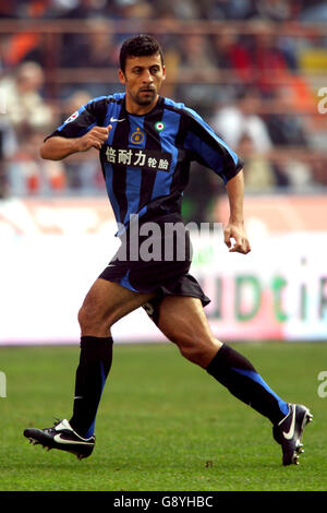 Football - Italien série A - Inter Milan / Livourne - Giuseppe Meazza. Walter Samuel, Inter Milan Banque D'Images