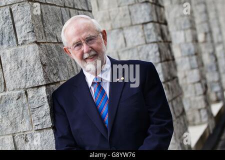 Kingston, Ontario, Canada. Mar 11, 2016. Co-lauréat du prix Nobel de physique Arthur McDonald pose pour un portrait à l'Université Queen's à Kingston (Ontario), le 11 mars 2016. © Lars Hagberg/ZUMA/Alamy Fil Live News Banque D'Images