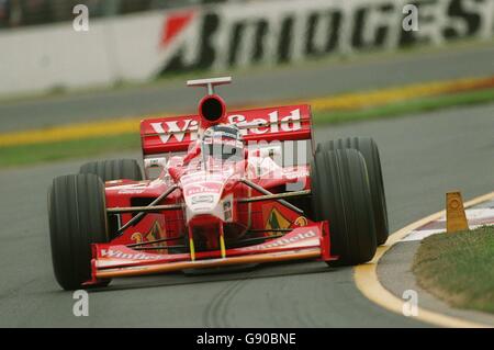 Course automobile Formula One - Grand Prix d'Australie.Heinz Harald Frentzen sur son chemin à la 6e place sur la grille Banque D'Images