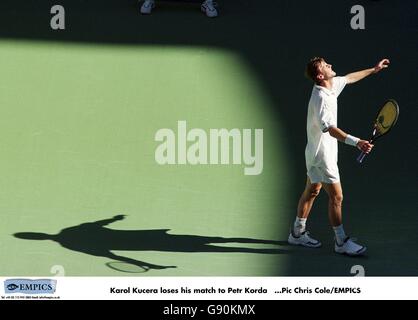 Tennis - Ford Australian Open - Melbourne. Karol Kucera perd son match avec Petr Korda Banque D'Images