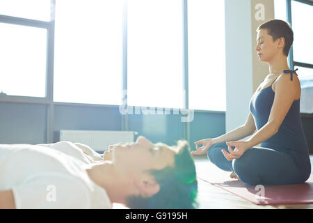 Après entraînement de détente Banque D'Images