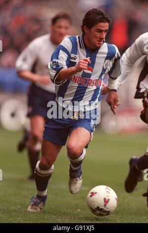 Soccer - FA Carling Premiership - Bolton Wanderers / Sheffield mercredi. Benito Carbone, Sheffield, mercredi Banque D'Images