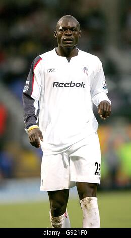 Soccer - FA Barclays Premiership - Bolton Wanderers / Arsenal - Reebok Stadium. L'Abdoulaye Faye de Bolton Wanderer Banque D'Images