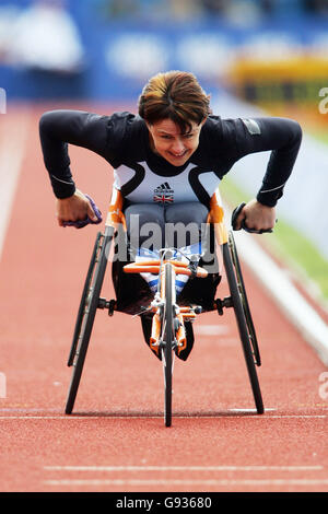 Coupe du monde paralympique - Manchester 2005 - 100 m pour hommes - Manchester Regional Arena.Tanni Gray-Thompson, en Grande-Bretagne, remporte le T53 400m féminin Banque D'Images