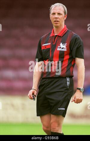 Football - amical - Scunthorpe United / Nottingham Forest. Arbitre Neale Barry Banque D'Images