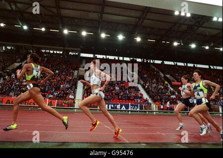 Athlétisme - Jeux BUPA - Gateshead - 1500m pour femmes.L'action de la course Banque D'Images