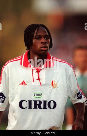 Football - amical - Standard Liège / AC Milan. Emile Mpenza, Liège standard Banque D'Images