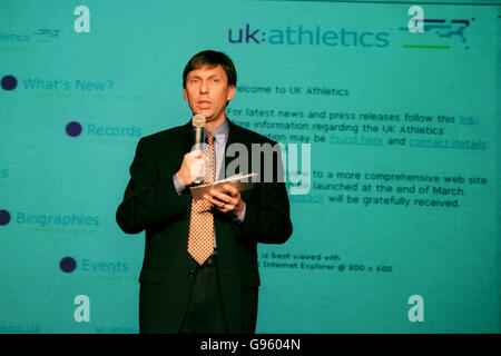 Chef de l'exécutif David Moorcroft lors du lancement de UK Athletics Banque D'Images