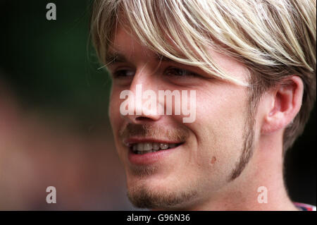 Football - qualification Euro 2000 - Groupe 5 - Angleterre / Suède - Angleterre entraînement. David Beckham pendant la session de formation à Wembley Banque D'Images