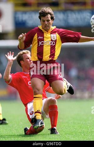 Football - Friendly - Bradford City v Barnsley Banque D'Images