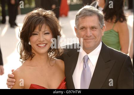 (G-D) Julie Chen et les Moonves arrivent sur le tapis rouge. Banque D'Images