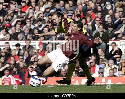 Soccer - FA Barclays Premiership - Arsenal v Aston Villa - Highbury Banque D'Images