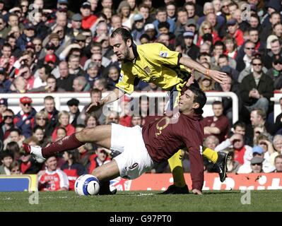 Soccer - FA Barclays Premiership - Arsenal v Aston Villa - Highbury Banque D'Images